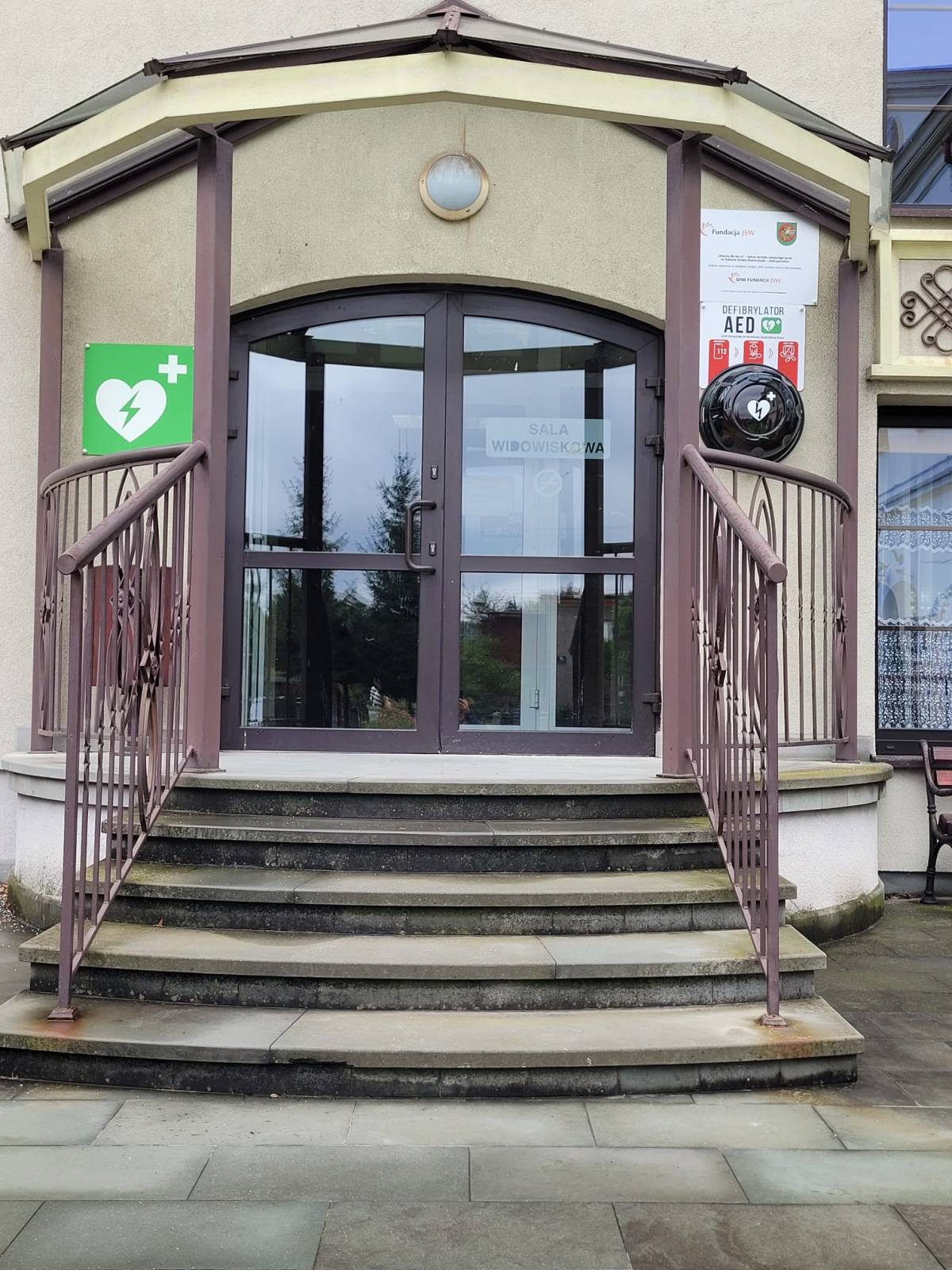 Zdjecie 
            Defiblyrator 2