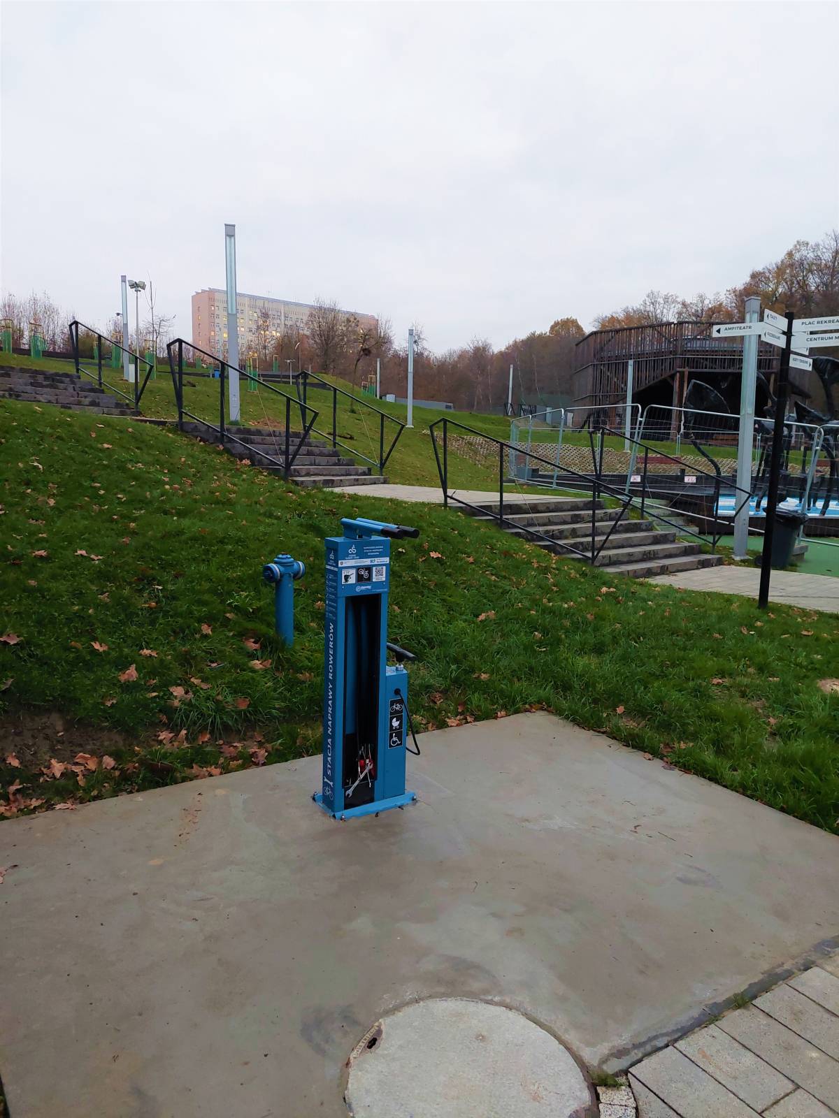 Zdjecie 
            Stacja naprawcza do rowerów