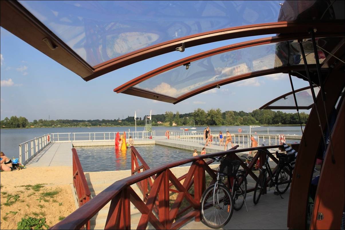 Zdjęcie Ośrodka sportów wodnych spod zadaszenia