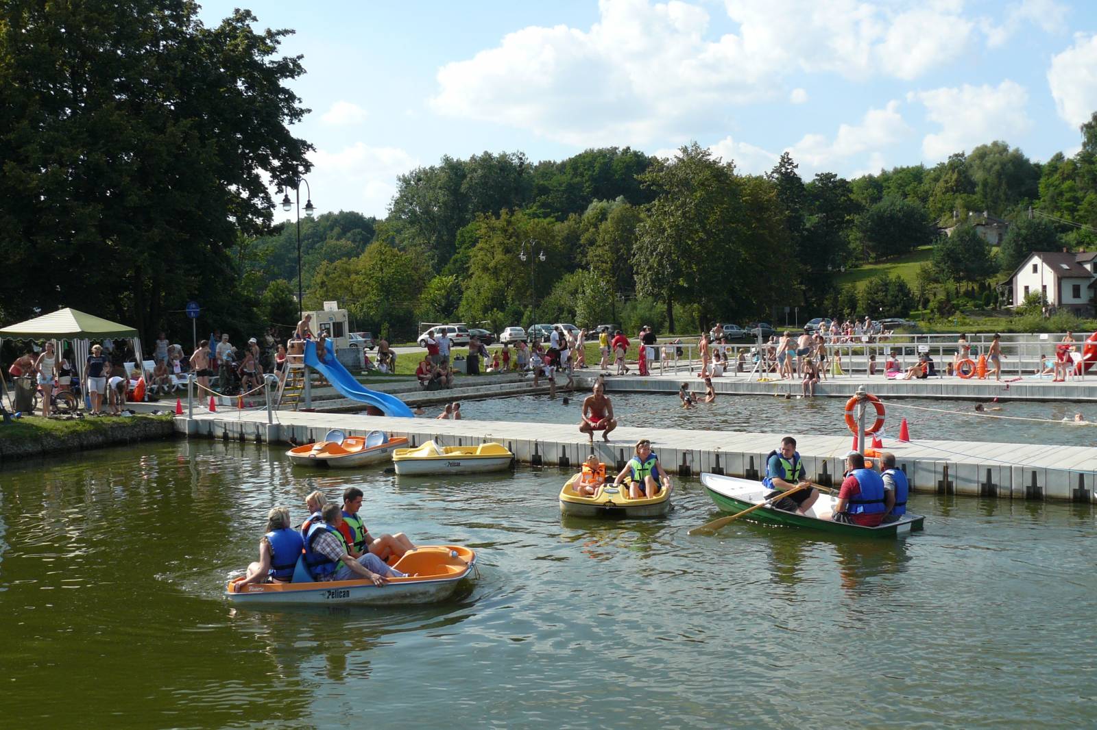Zdjęcie Ośrodka sportów wodnych z brzegu