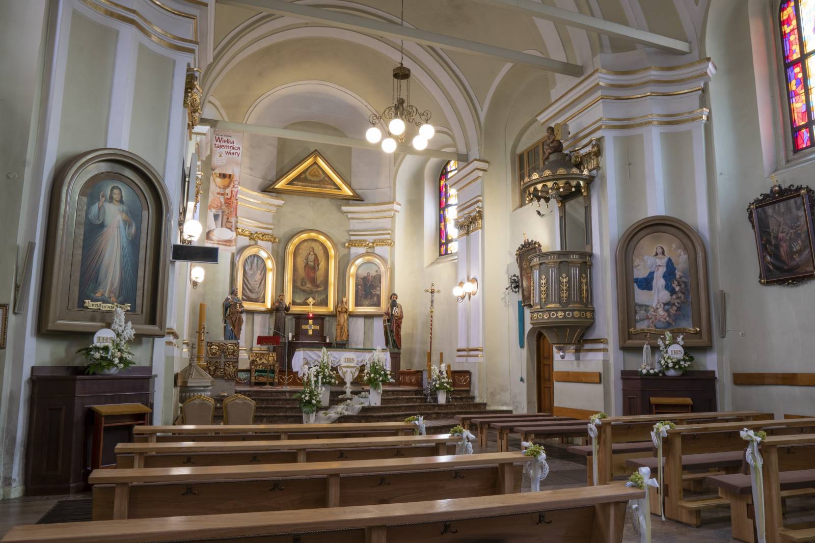 Zdjęcie Sanktuarium Opatrzności Bożej wewnątrz